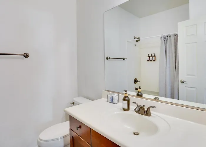 Luxe Family W/ Pool, 13 Mi To Dtwn Phoenix!