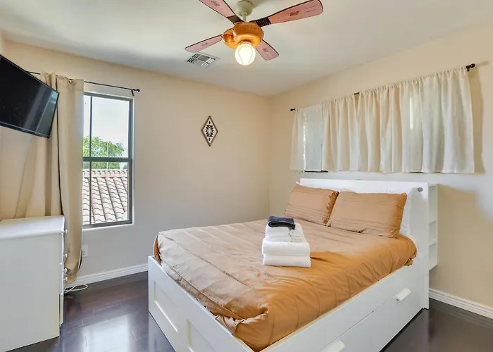 Luxe Family W/ Pool, 13 Mi To Dtwn Phoenix!