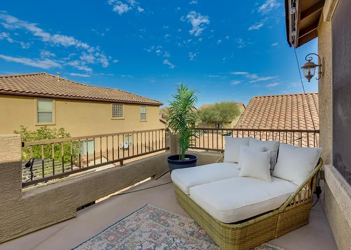Luxe Family W/ Pool, 13 Mi To Dtwn Phoenix!