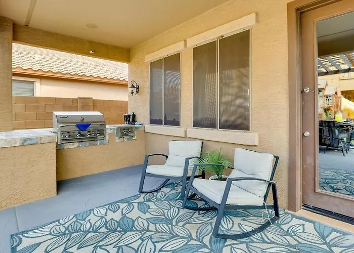 Luxe Family W/ Pool, 13 Mi To Dtwn Phoenix! Holiday home